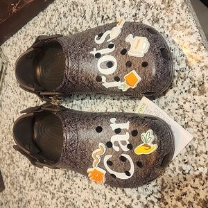 BNWT CROCS x Carrots